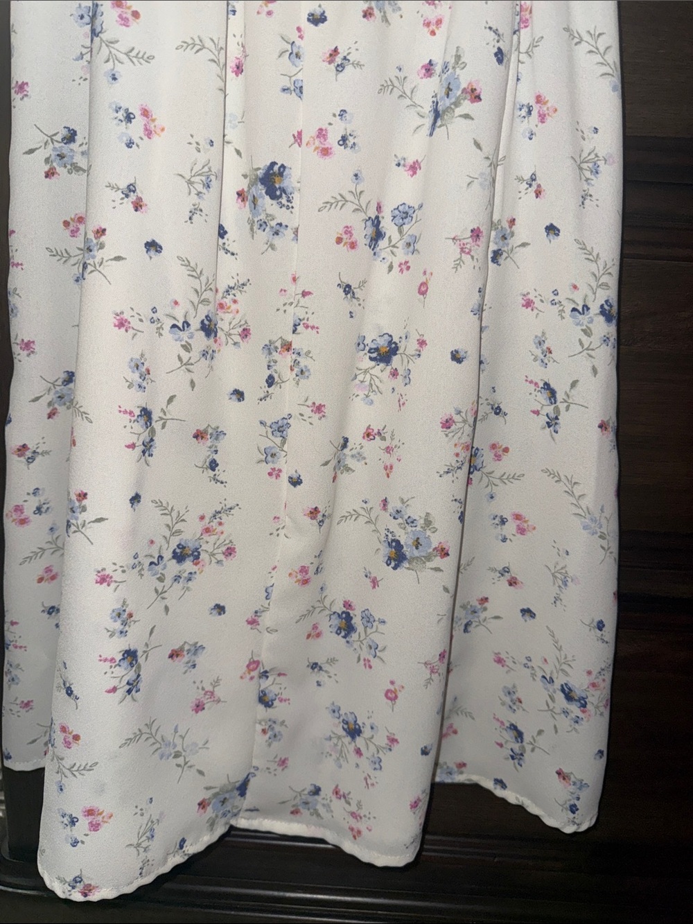 Womens White Floral Puff-Sleeve Dress - Picture 5 of 5